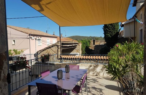 Gabian Apartment | Apartment between land and sea