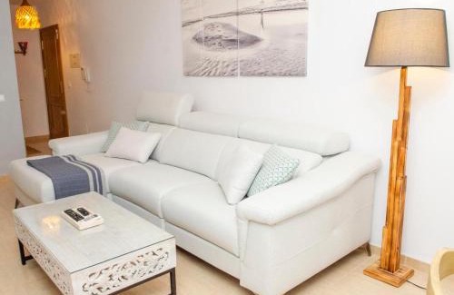 Alcanar Apartment | Apartment block from the sea