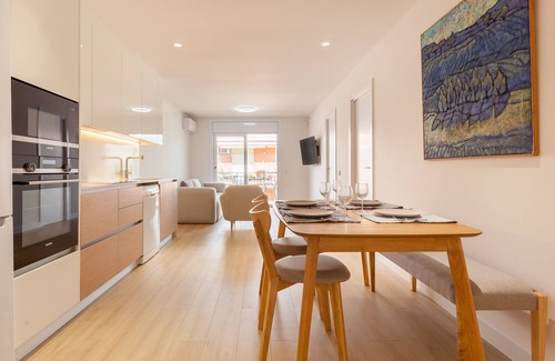 Canet de Mar Apartment | Apartment 'Blue Coast' with Sea View, Wi-Fi and Air Conditioning