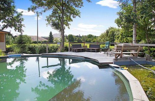 Meßkirch Apartment | Apartment 'Bodanrück' with Shared Pool, Shared Garden and Wi-Fi