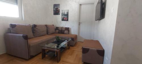 Golubovina Apartment | Apartment Boki