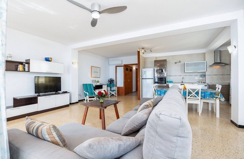 Sa Rapita Apartment | Apartment 'Brisas Vista Mar' with Sea View, Wi-Fi and Air Conditioning