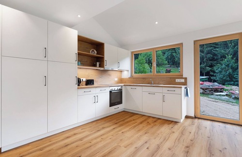 Prinzbach Apartment | Apartment 'Burgblick' with Mountain View and Wi-Fi