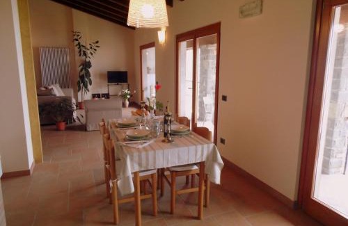 Marone Apartment | Apartment by Lake Iseo with Stunning Views