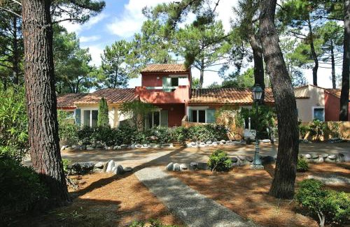 Pineto Apartment | Apartment by Lido Beach & Biguglia Lagoon