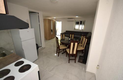 Lepetane Apartment | Apartment by the Sea