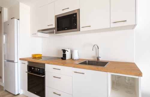 Cala Ferrera Apartment | Apartment 'Caballito De Mar' with Sea View, Wi-Fi and Air Conditioning