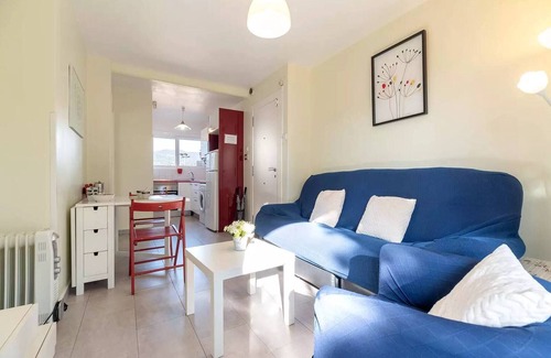 Cabrera de Mar Apartment | Apartment Cabrera Montserrat for 4