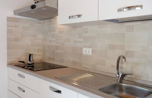 Zignago Apartment | Apartment 'Camera 3' with Mountain View, Private Terrace and Wi-Fi