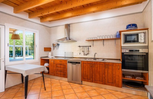 Cala Santany Apartment | Apartment 'Can Neo' with Sea View, Wi-Fi and Air Conditioning
