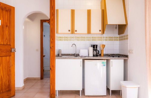 Cala Figuera Apartment | Apartment 'Can Salas 1 Dormitorio 102' with Sea View, Wi-Fi and Air Conditioning