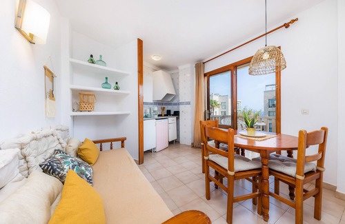 Cala Figuera Apartment | Apartment 'Can Salas 1 Dormitorio 104' with Sea View, Wi-Fi and Air Conditioning