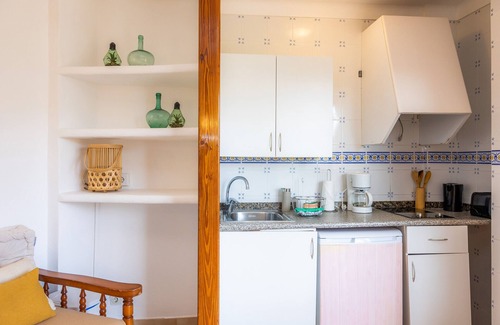 Cala Figuera Apartment | Apartment 'Can Salas 1 Dormitorio 104' with Sea View, Wi-Fi and Air Conditioning