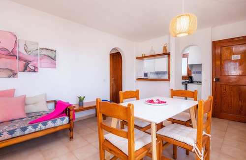 Cala Figuera Apartment | Apartment 'Can Salas 1 Dormitorio 201' with Sea View, Wi-Fi and Air Conditioning
