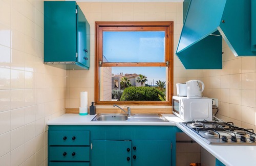 Cala Figuera Apartment | Apartment 'Can Salas 2 Dormitorios A' with Sea View, Wi-Fi and Air Conditioning