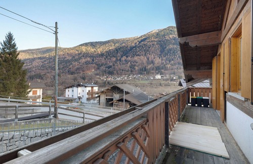 Strembo Apartment | Apartment 'Carla, Strembo' with Balcony and Wi-Fi