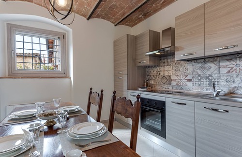 Borgo San Lorenzo Apartment | Apartment 'Casa Modi Nel Cuore Del Mugello' with Mountain View, Wi-Fi and Air Conditioning
