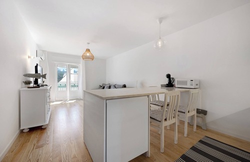 Baiona Apartment | Apartment 'Casa Da Praia' with Sea View, Wi-Fi and Air Conditioning