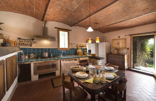 Sinalunga Apartment | Apartment "Casa Alloro" with Private Pool & Wi-Fi