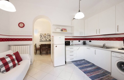 Arenzano Apartment | Apartment "Casa Bisa - Arenzanohost" with Terrace