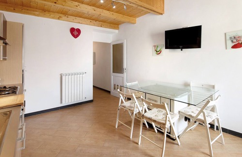 Arenzano Apartment | Apartment "Casa Elena - Arenzanohost" with Balcony