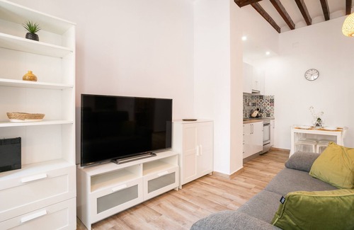 San Anton Apartment | Apartment 'Casa De La Esperanza' with Wi-Fi and Air Conditioning