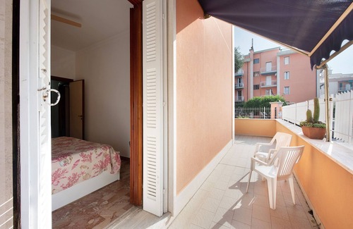 Arenzano Apartment | Apartment "Casa Ester- Arenzanohost" with Terrace