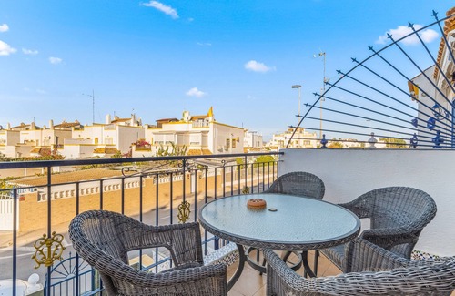 Urbanizacion Jardin del Mar Apartment | Apartment 'Casa Feliz' with Mountain View, Shared Pool and Wi-Fi