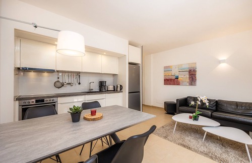 Vallgornera Apartment | Apartment 'Casa Mz' with Shared Pool, Wi-Fi and Air Conditioning