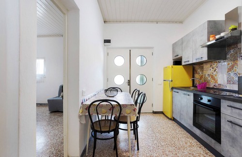 Marina di Massa Apartment | Apartment "Casa Perla" Near the Beach