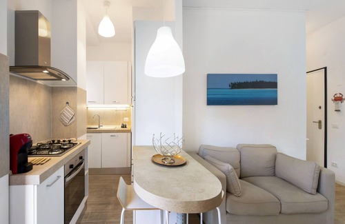 Arenzano Apartment | Apartment 'Casa Sara' with Balcony and Wi-Fi