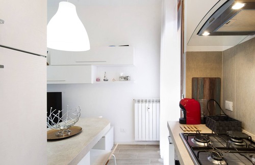 Arenzano Apartment | Apartment 'Casa Sara' with Balcony and Wi-Fi