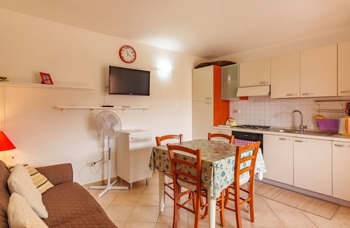 Murta Maria Apartment | Apartment 'Casa Vacanze Melone' with Shared Pool, Private Terrace and Balcony