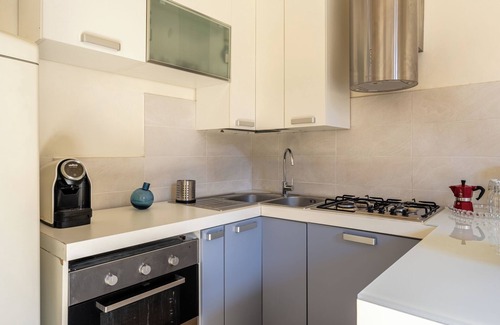 Monsummano Terme Apartment | Apartment 'Casetta In Tuscany' with Mountain View, Wi-Fi and Air Conditioning