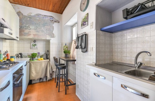 Rio Marina Apartment | Apartment 'Casina Vintage' with Sea View