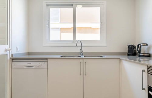 Puerto de Pollensa Apartment | Apartment Catalina 2B tres dormitorios by the Beach with Terrace & Wi-Fi