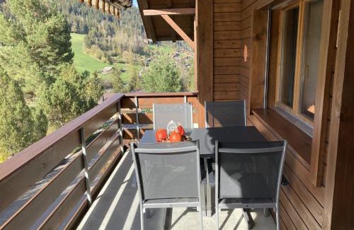 Zweisimmen Apartment | Apartment Crocus by Interhome