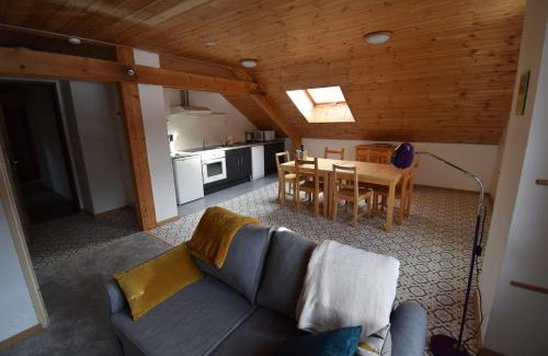 Nevache Apartment | Apartment Croix Carail - Completely renovated in Roubion