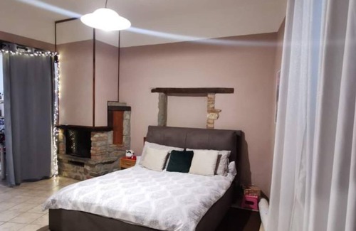 Cavallina Apartment | Apartment 'Da Manuela' with Private Garden and Air Conditioning