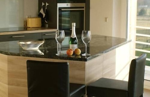 Gaeufelden Apartment | Apartment-Connected-Private Bathroom-Balcony-Vivi