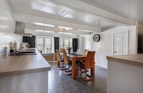 Westerhever Apartment | Apartment 'Deichgraf' with Shared Terrace and Shared Garden