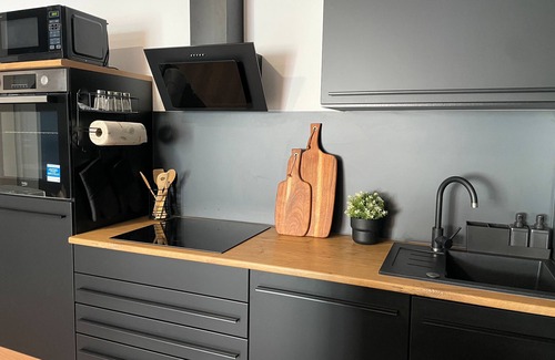 Gossenheim Apartment | Apartment 'Demhouse' with Wi-Fi