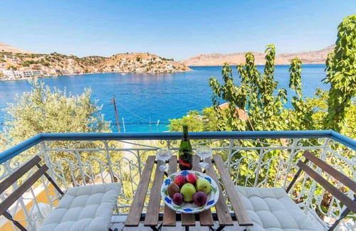 Symi Apartment | Apartment 'Dikaia 3' with Sea View, Wi-Fi and Air Conditioning