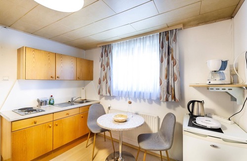 Uebelbach Apartment | Apartment Dino with breakfast in the Pension Herti - Haus Pastner am Teich