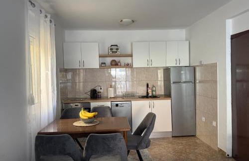 Denovici Apartment | Apartment DJ
