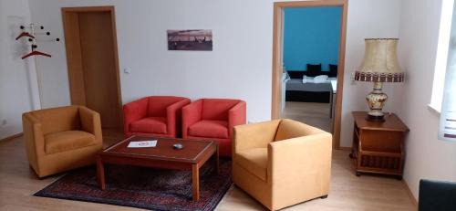 Grafenwohr Apartment | Apartment E2 - Gut ausgestattete 3-Zimmerwohnung 64 qm, für 1-3 Personen 1 DZ 1EZ