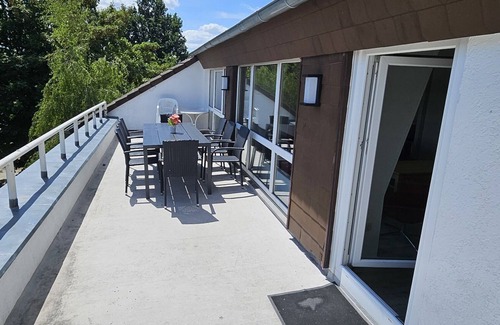 Wolfsanger Apartment | Apartment-Economy-Private Bathroom-Countryside view-Dachgeschoss