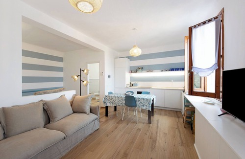 Arenzano Apartment | Apartment "Edo - Arenzanohost" with Sea View & Balconies