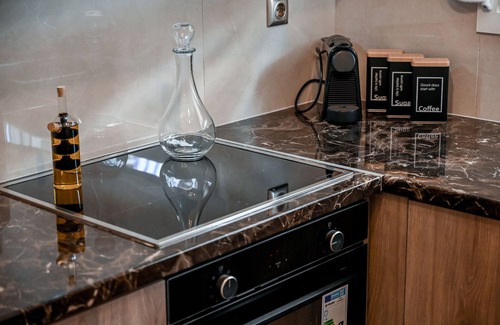 Preveza Apartment | Apartment 'Elegant Preveza' with Shared Terrace, Balcony and Air Conditioning