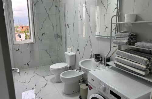 Kamez Apartment | Apartment Elis